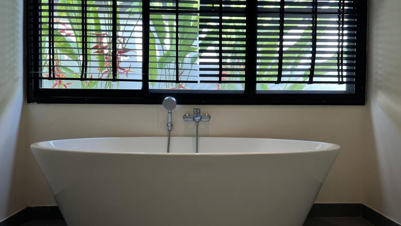 Rawai Plunge Tropic Villas 2 Naiharn מראה חיצוני תמונה